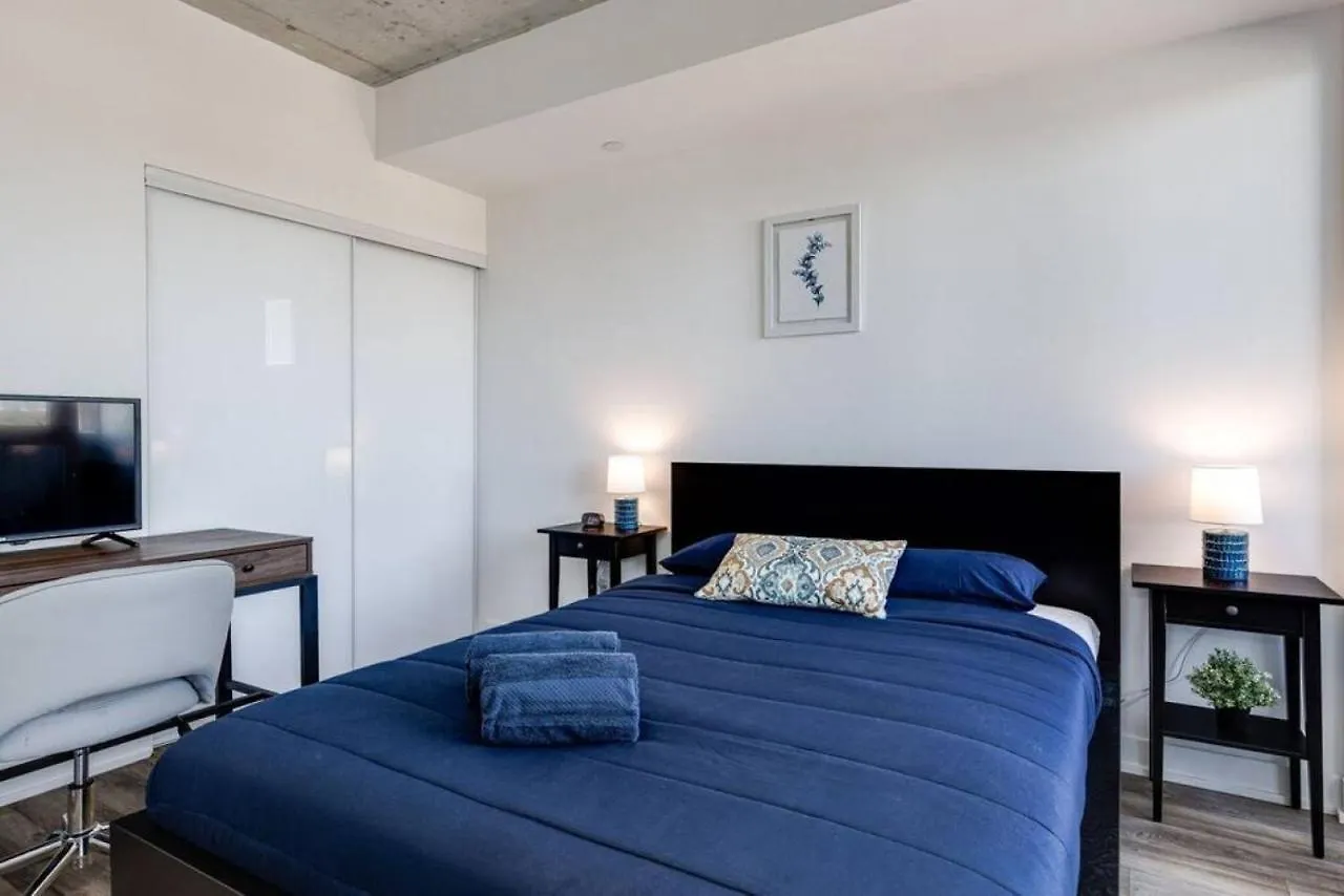 Casa de Férias South Riverdale Suite With High Speed Wifi And Balcony Toronto
