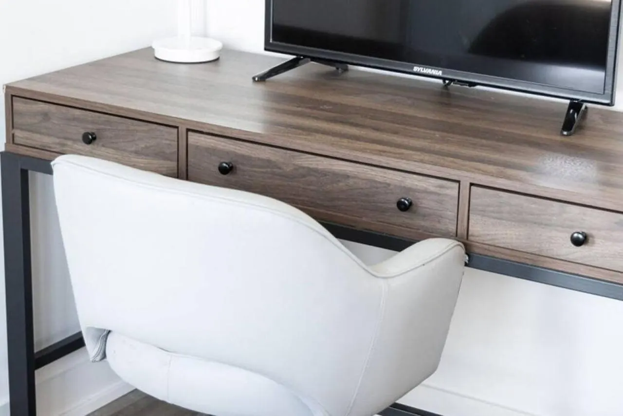 Casa de Férias South Riverdale Suite With High Speed Wifi And Balcony Toronto